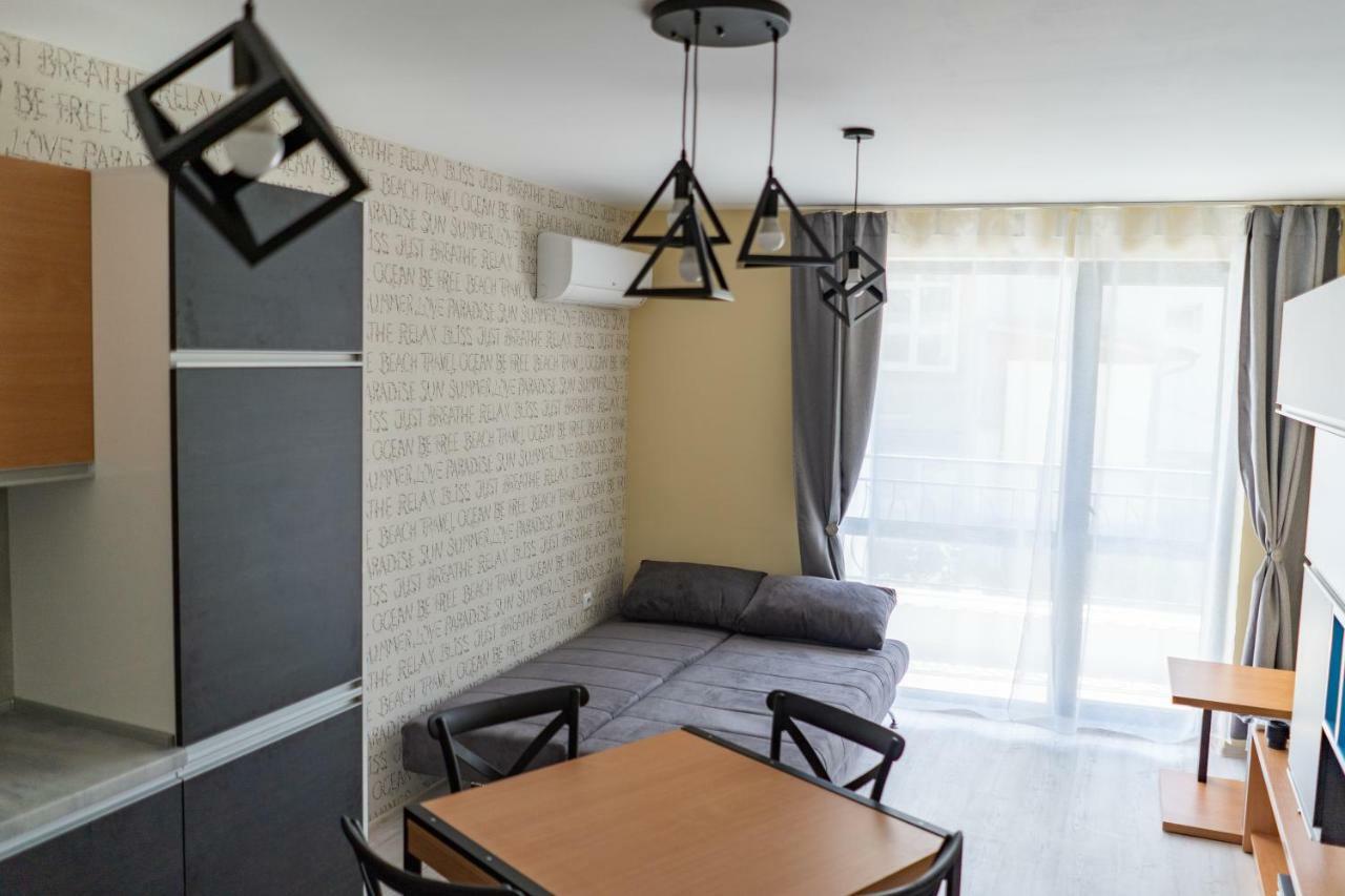 La Familia Apartments Varna Exterior foto